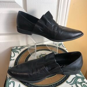 Bueno Burcu Black buttery soft Leather loafers